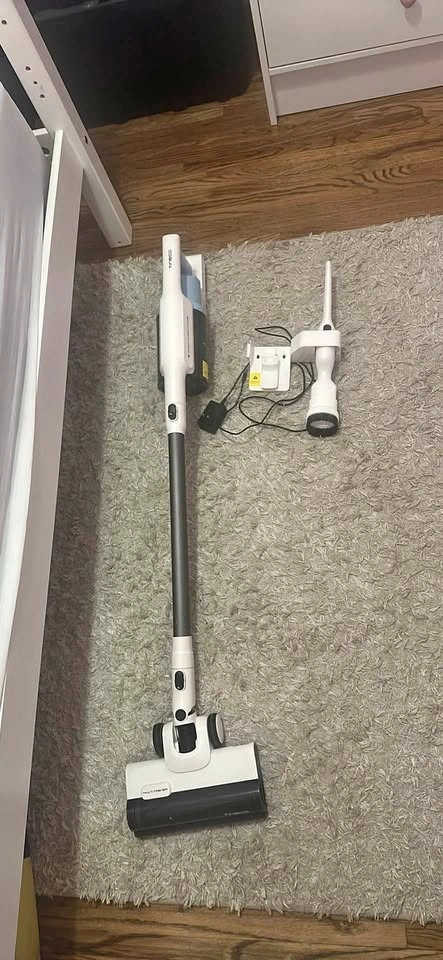 Tineco Cordless Vacuum Cleaner with Attachments and Wall Mount