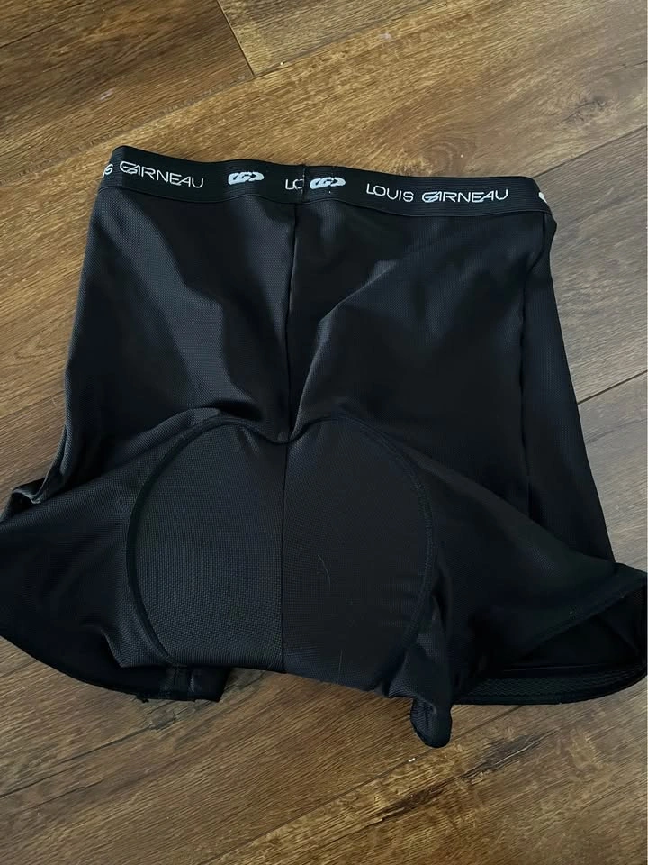 Louis Garneau Padded Cycling Shorts, Size XL - photo 2