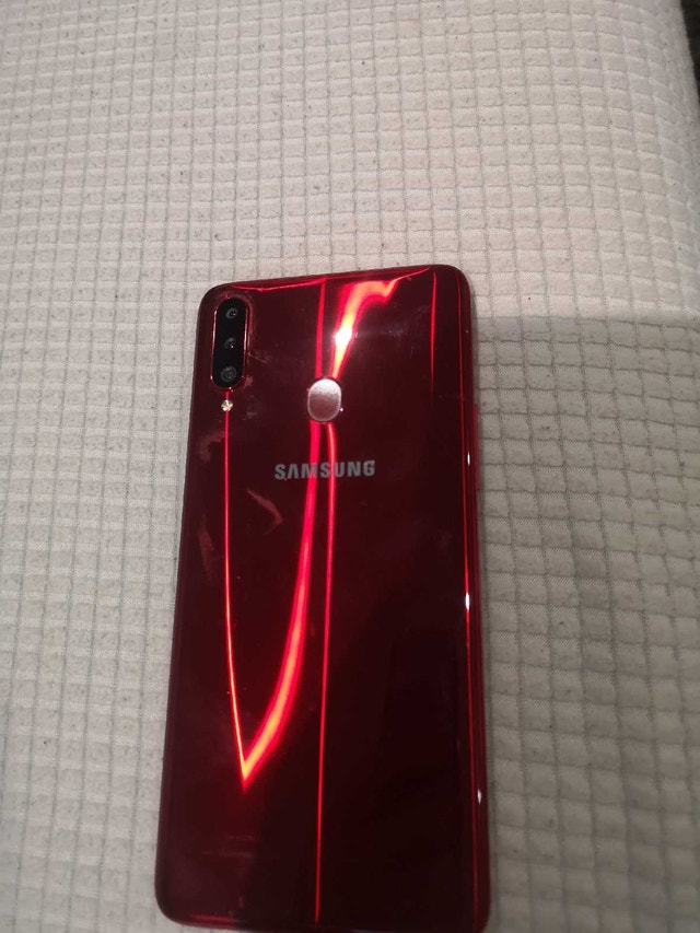Samsung Galaxy A20s - photo 2