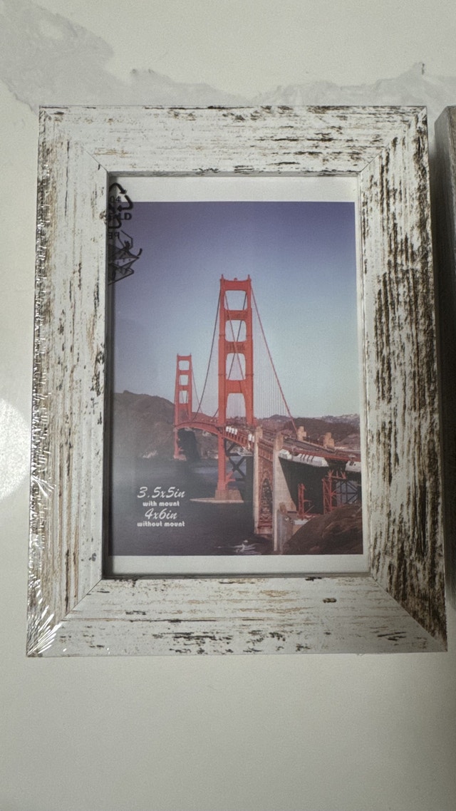 Distressed White Picture Frames 4x6 (Set of 3)