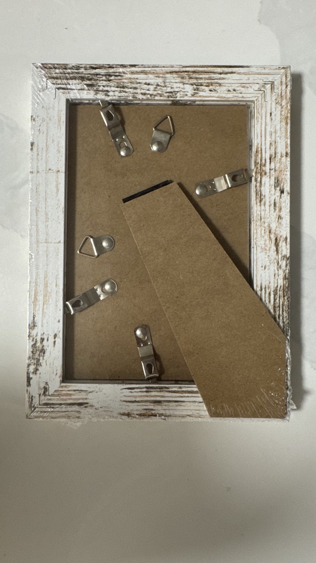 Distressed White Picture Frames 4x6 (Set of 3) - photo 3