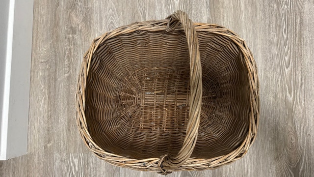 Oval Willow Wicker Picnic Basket w/ Handle - 35x26 cm - photo 4