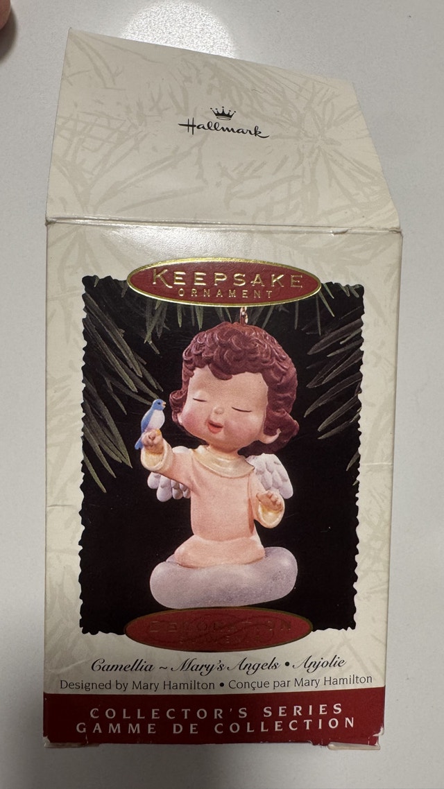 Vintage 1995 Mary's Angels Camellia ornament - photo 4