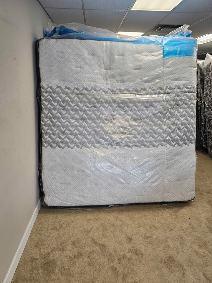 Sealy mattress king size new shipment $300 to $550 - photo 2