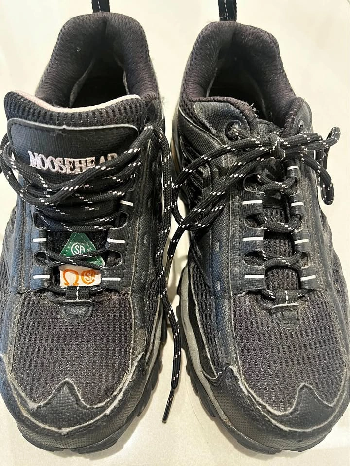MOOSEHEAD Women’s Steel Toe Work Sneakers Size 7