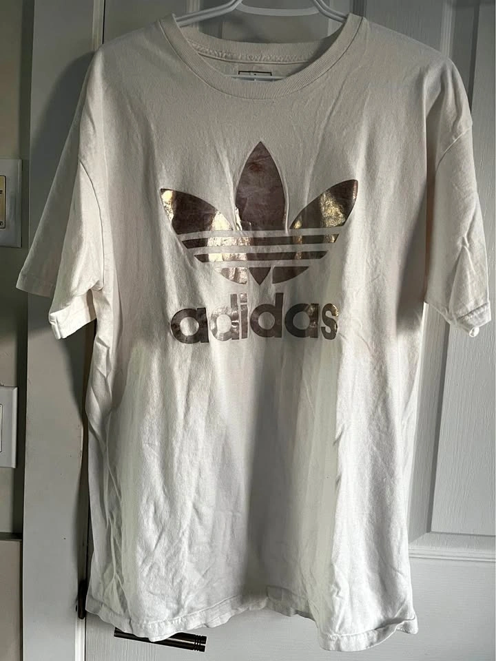 Woman’s t-shirt, size L