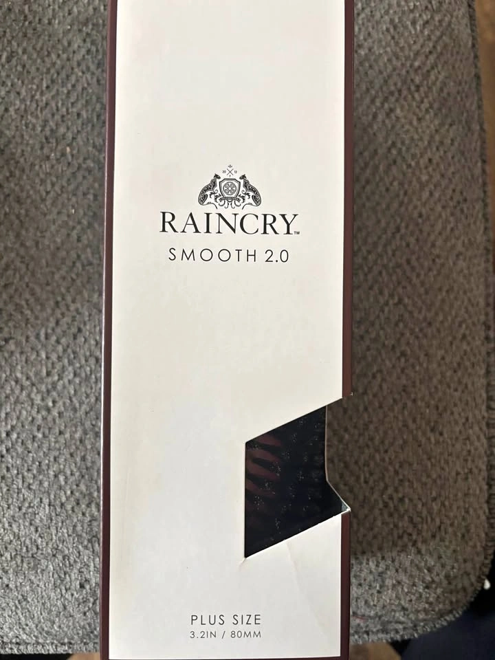 BNIB Raincry Smooth 2.0 natural bristle brush