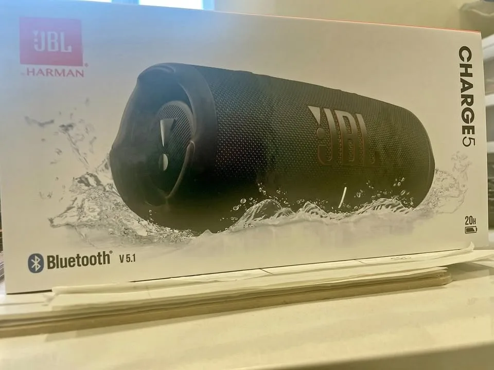 JBL Charge 5 Waterproof Bluetooth Wireless Speaker - Black thumbnail