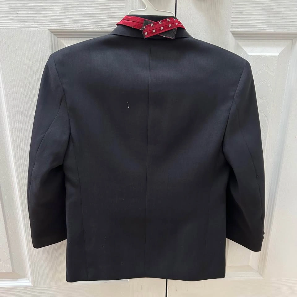 Boys First Communion Suit (Size 7) - photo 3