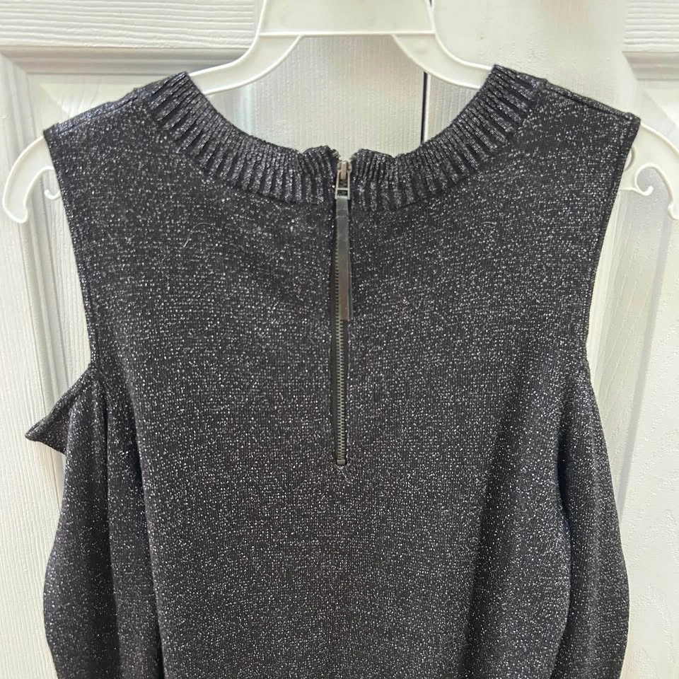 Reitmans Women’s Black Cold Shoulder Sweater (Size M) - photo 4