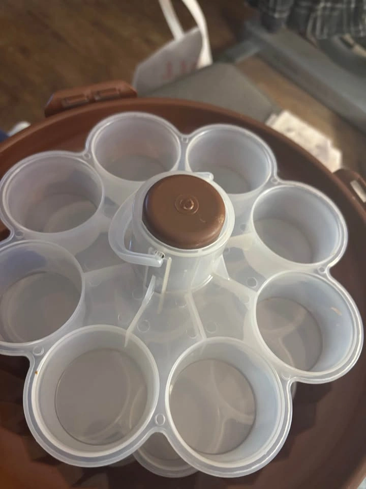 Fox Run Cupcake Carousel - photo 2