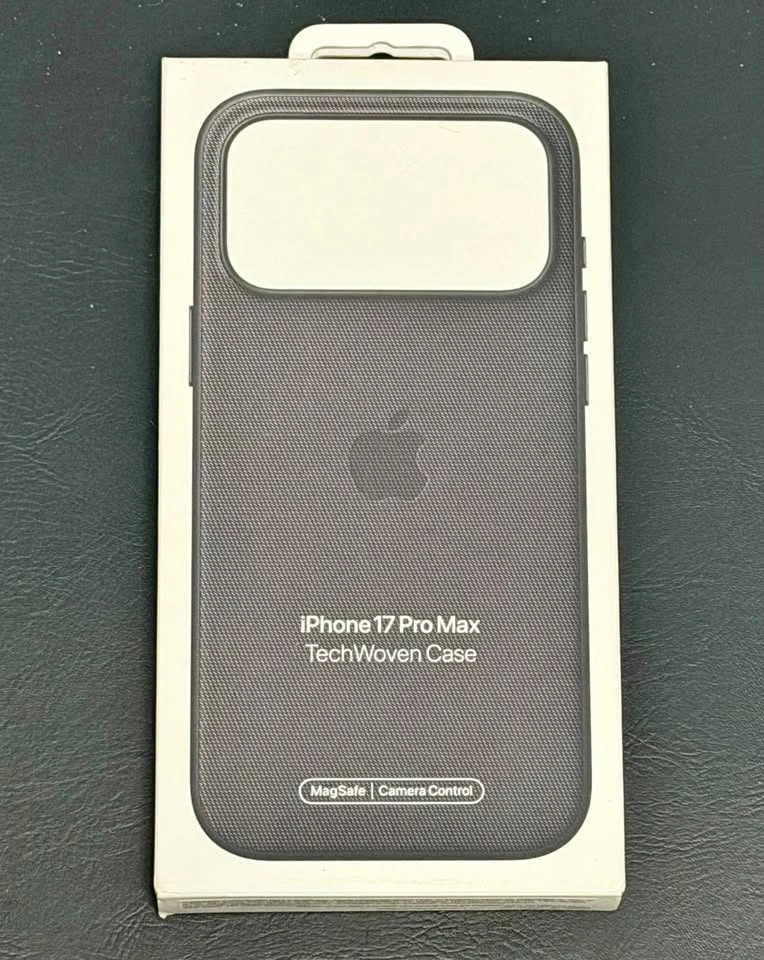 Apple iPhone 17 Pro Max Black TechWoven Case