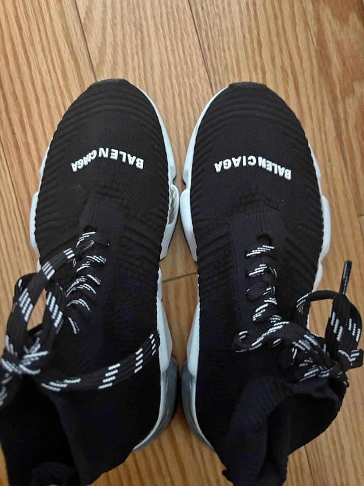 Authentic balenciaga size 5