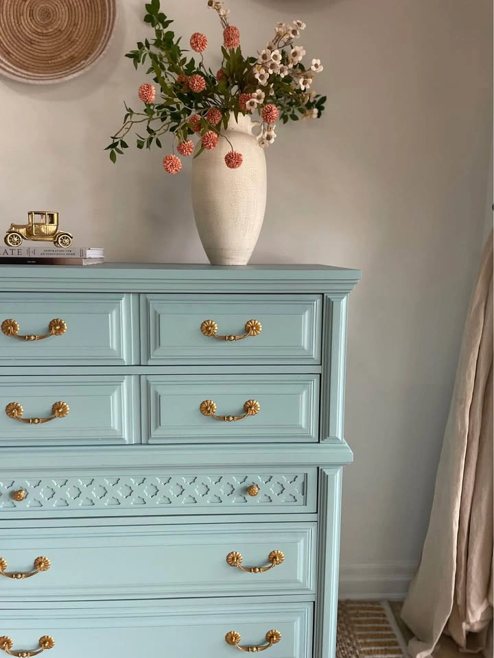 Refinished Malcom Furniture Dresser - photo 4