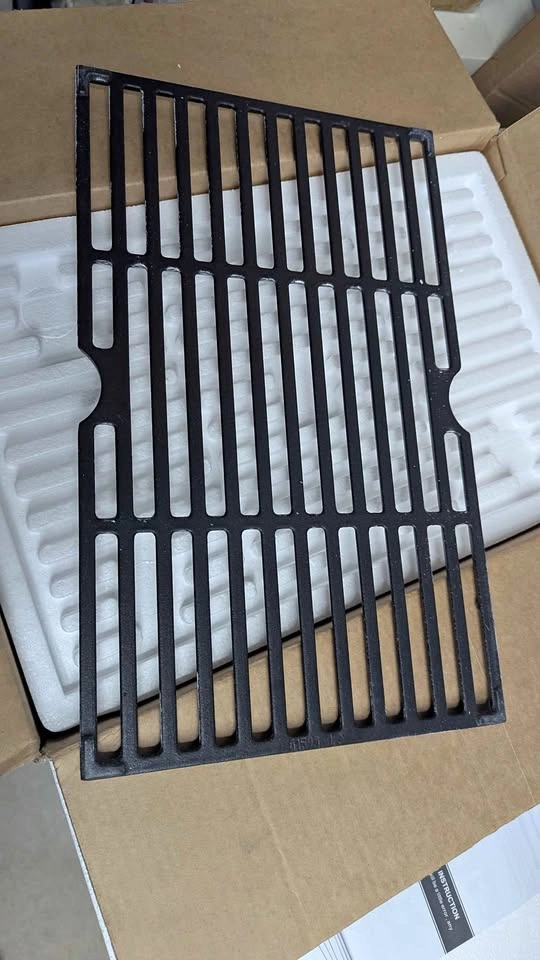 3 Brand New BBQ Grills (16x10")