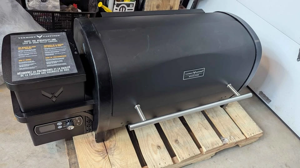 Vermont Castings 1080sq in Pellet Smoker - No Legs - photo 2