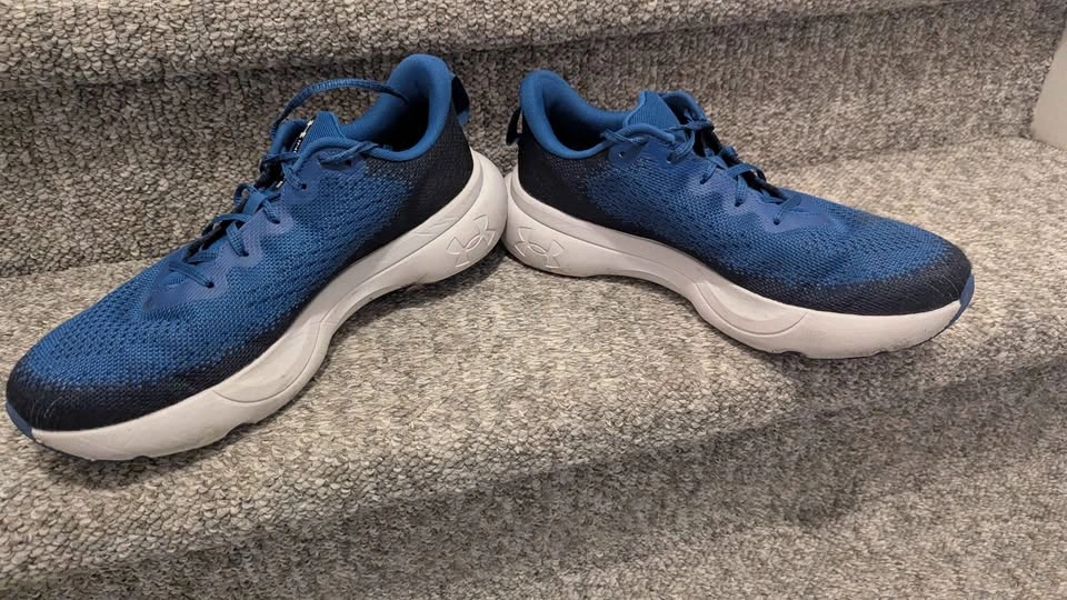 Under Armour Men's Infinite Running Shoes size 11 - photo 3