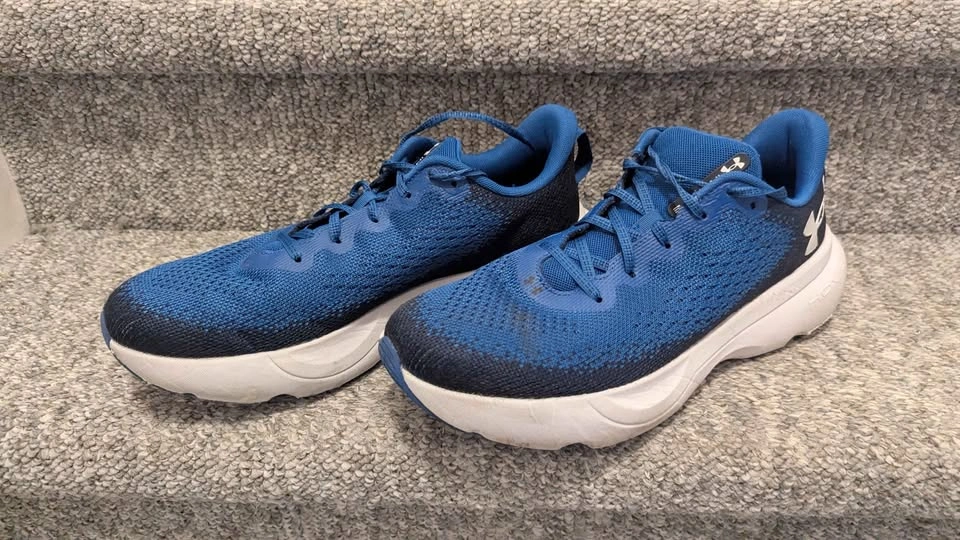 Under Armour Men's Infinite Running Shoes size 11 - photo 4