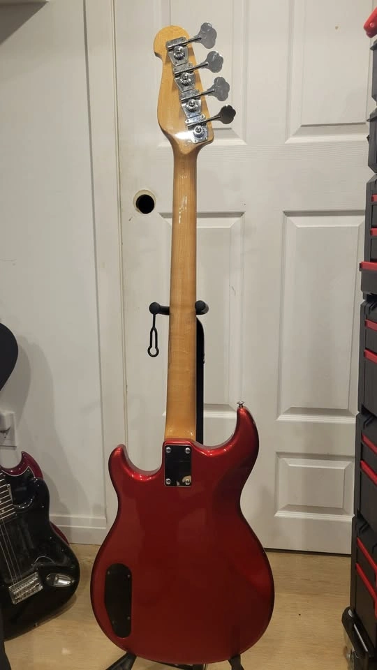 $800 Yamaha BB300 Precision Bass – Made in Japan - Candy Apple R - photo 5