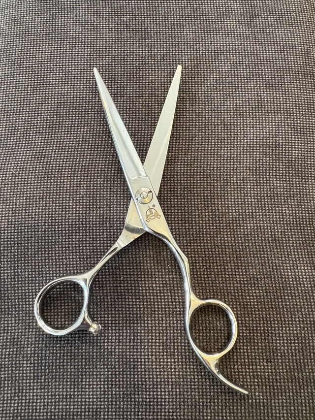 Professional Yasaka Y1-60 Hair Scissors - excellent condition!