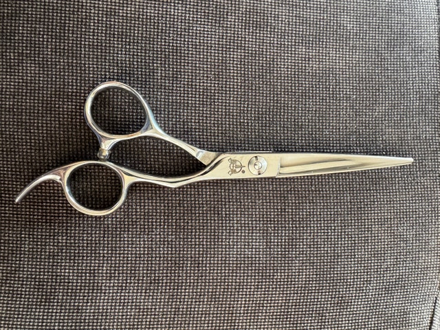 Professional Yasaka Y1-60 Hair Scissors - excellent condition! - photo 2