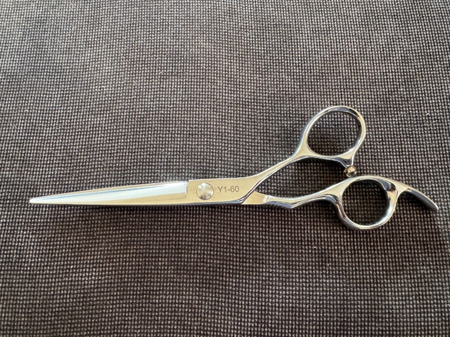 Professional Yasaka Y1-60 Hair Scissors - excellent condition! - photo 3