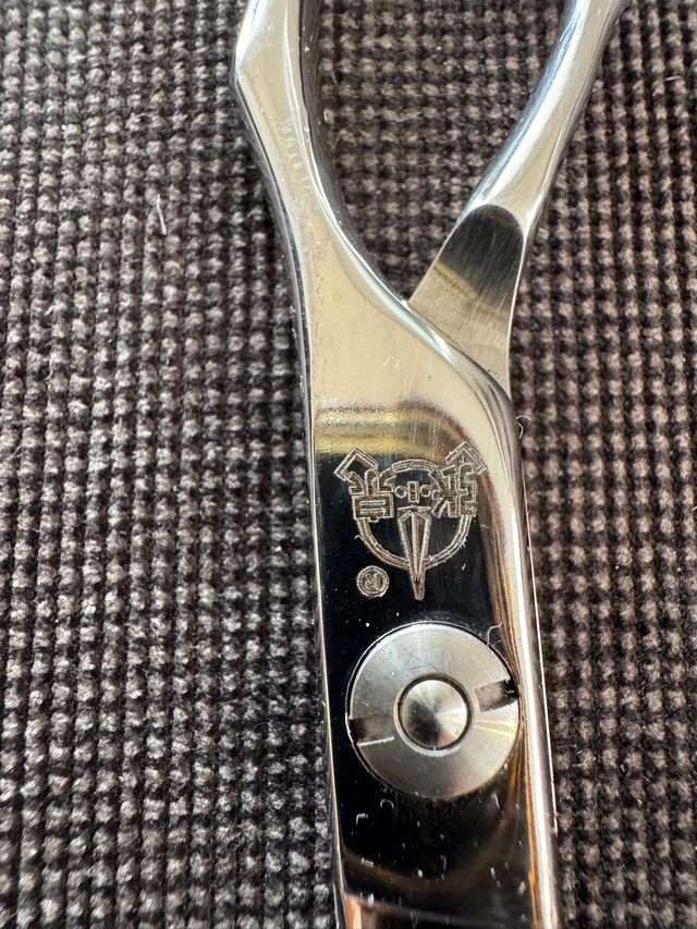 Professional Yasaka Y1-60 Hair Scissors - excellent condition! - photo 5