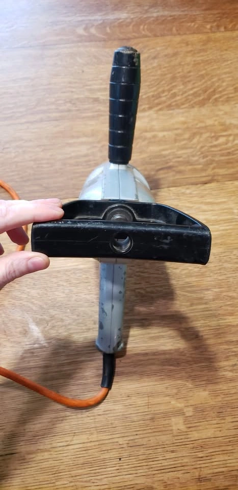Black & Decker 1/2" Reversing Drill with 3 large bits - photo 3