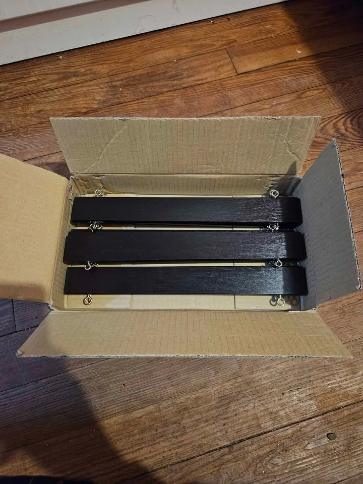 Martial Arts Belt Display Rack – Wooden Dragon Design - photo 2