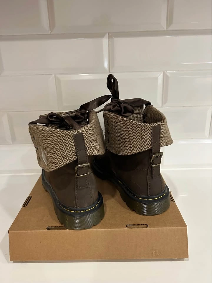 Dr. Martens Yuba Fold-Down Combat Boot – UK 7 / US Women’s 9 – N - photo 3