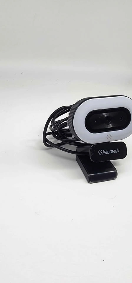 Aluratek 4k Webcam with Integrated Ring Light - photo 3