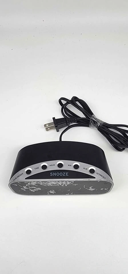 Timex Digital Alarm Clock - photo 3