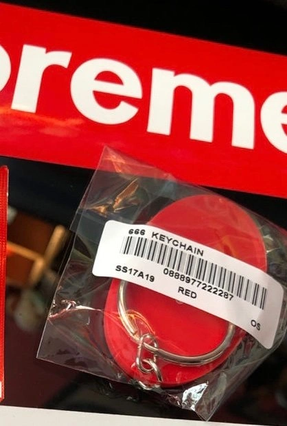 Supreme 666 Rubber KeyChain - photo 2