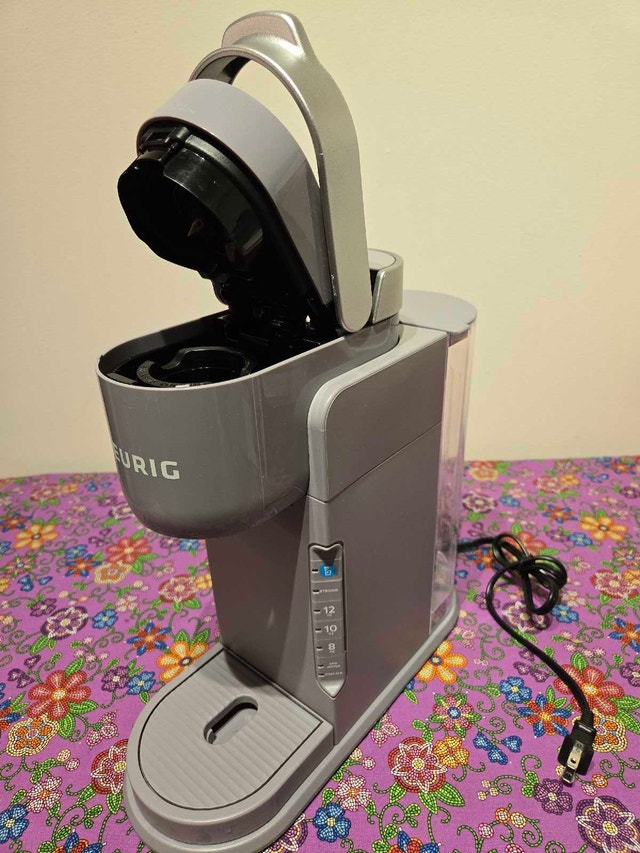 Keurig Single Serve K-Iced Coffee Maker, Gently Used!
