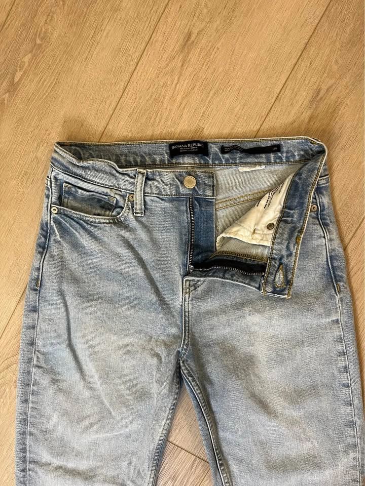 BANANA REPUBLIC High-Rise Straight-Leg Jeans - Size 28 - photo 5