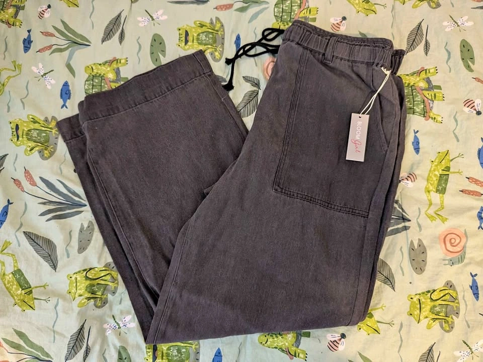 New Women's (XL) Bloom Girl Pants