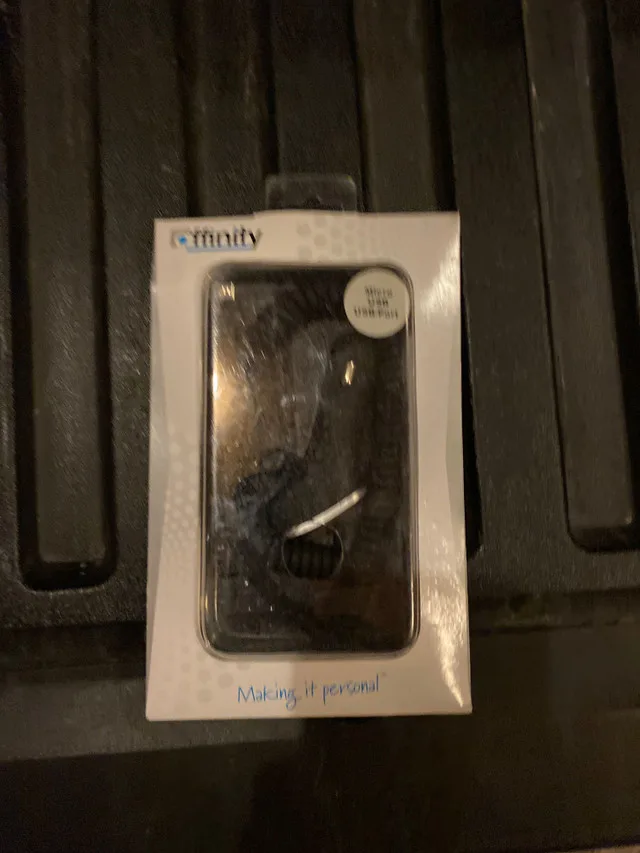 Samsung Phone charger car thumbnail