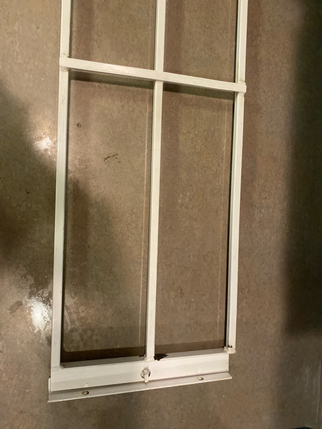 Window security bar - photo 3