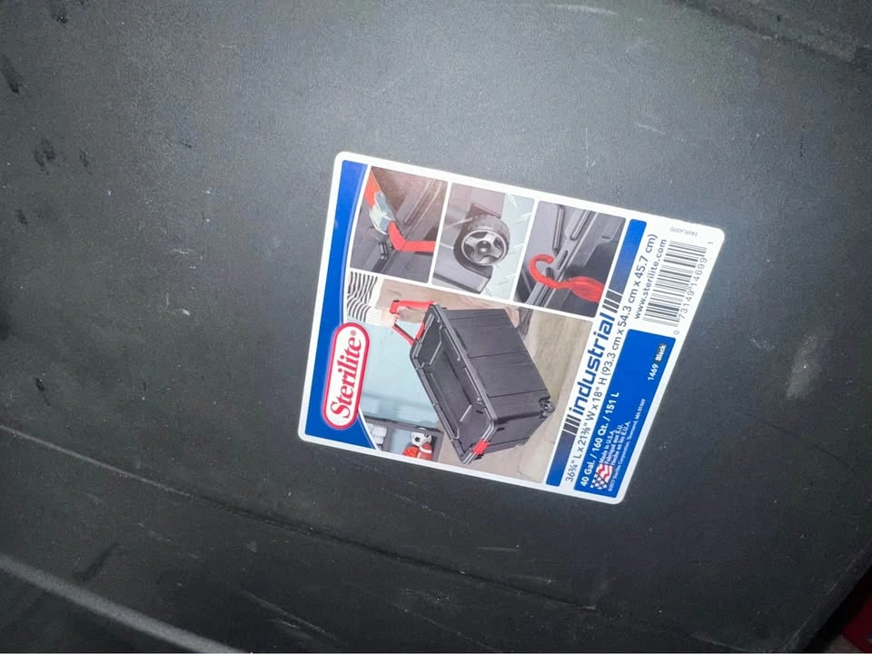 40 Gallon Heavy-Duty Wheeled Storage Tote - photo 4