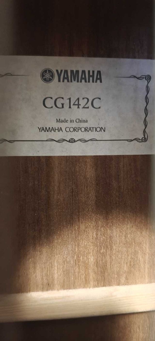 Yamaha CG142C Classical Guitar - photo 2