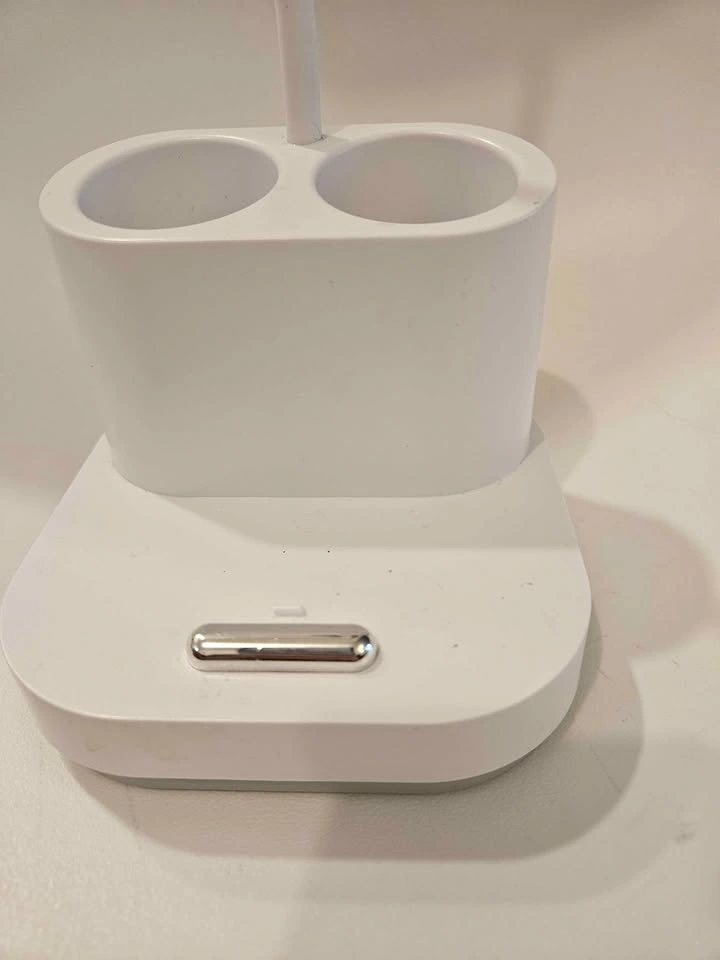 White Desk Lamp with Pen Holders (Type C) - photo 2