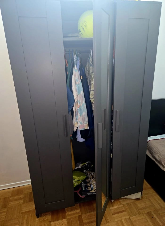 Wardrobe with 3 doors - photo 3