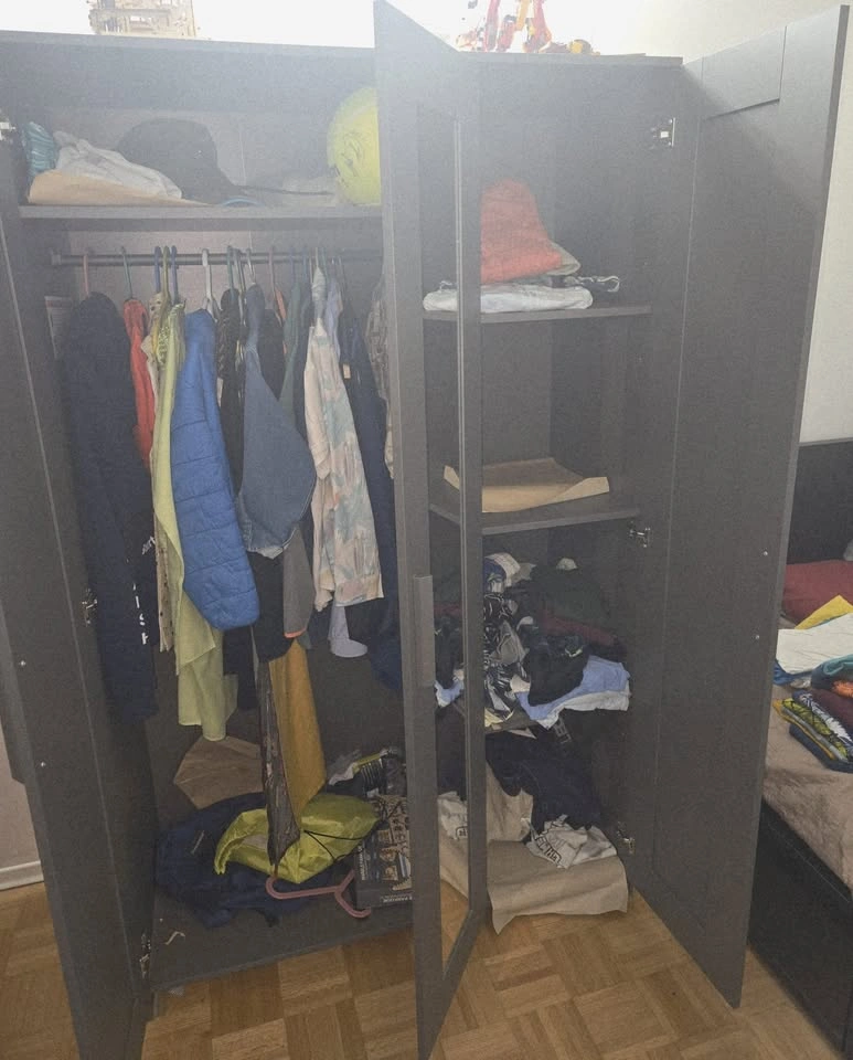 Wardrobe with 3 doors - photo 4