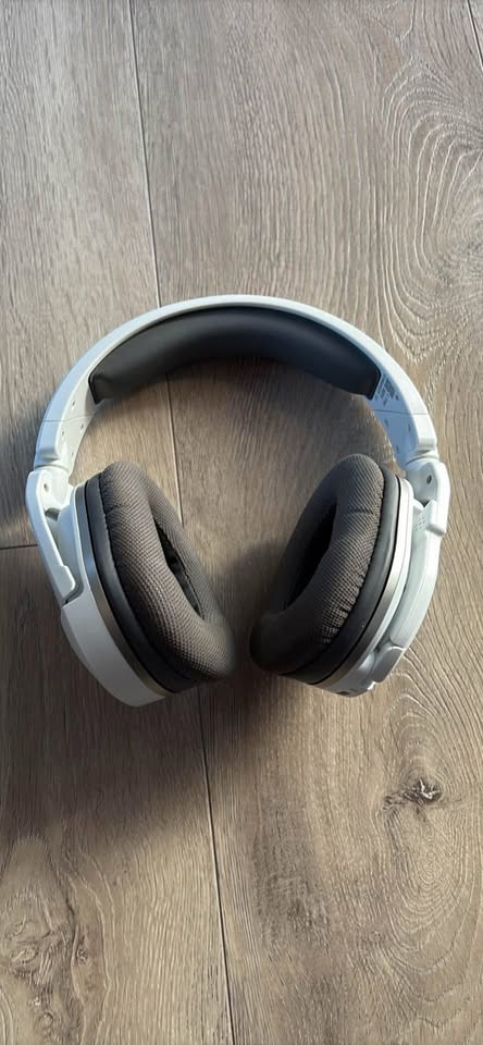 Turtle Beach HeadSet - photo 2