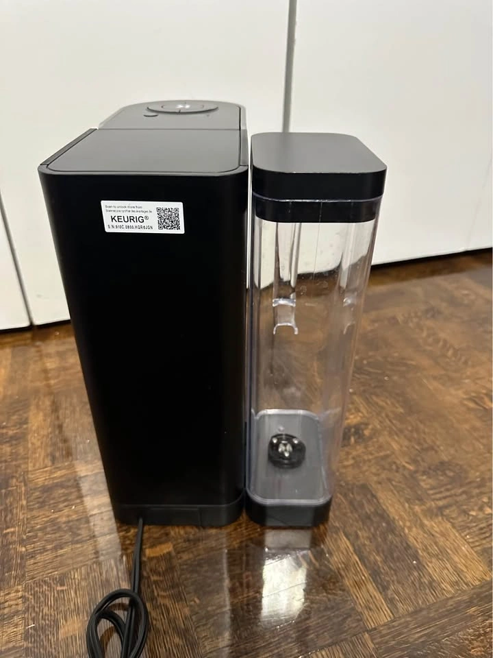 Keurig Coffee Maker – Great Condition - photo 3