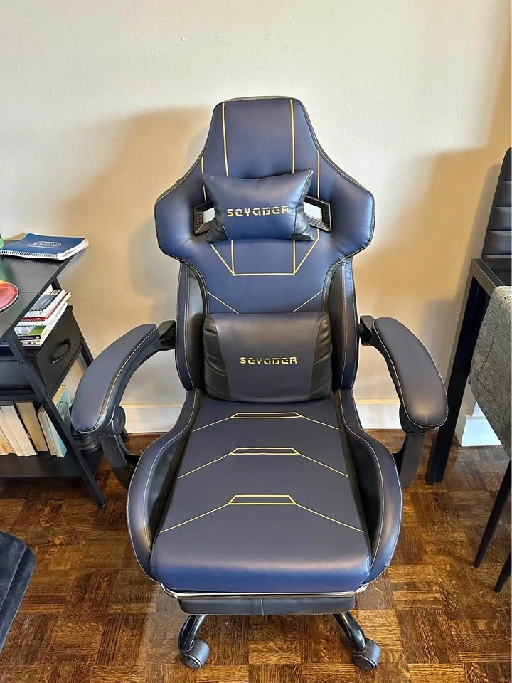 Gaming/Office Chair – Excellent Condition