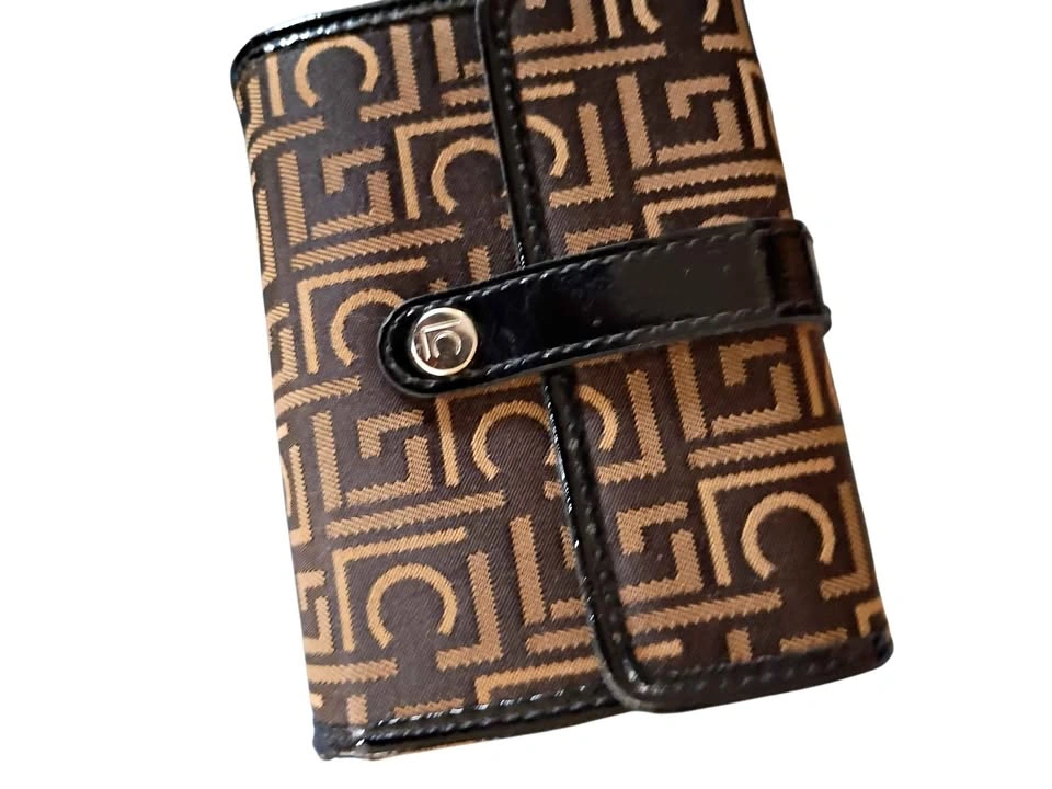 Liz Claiborne Women's Designer Wallet/Coin Purse Wristlet