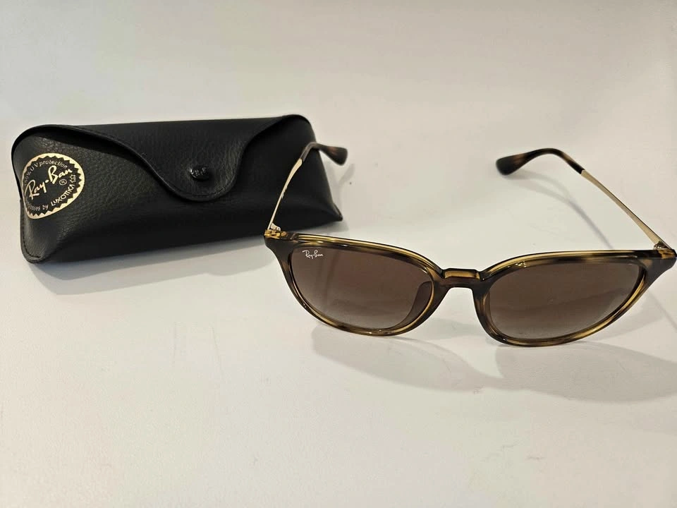 Ray-Ban Tortoise Shell Sunglasses