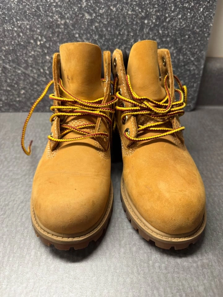 Toddler Timberland boots size 12 - photo 2