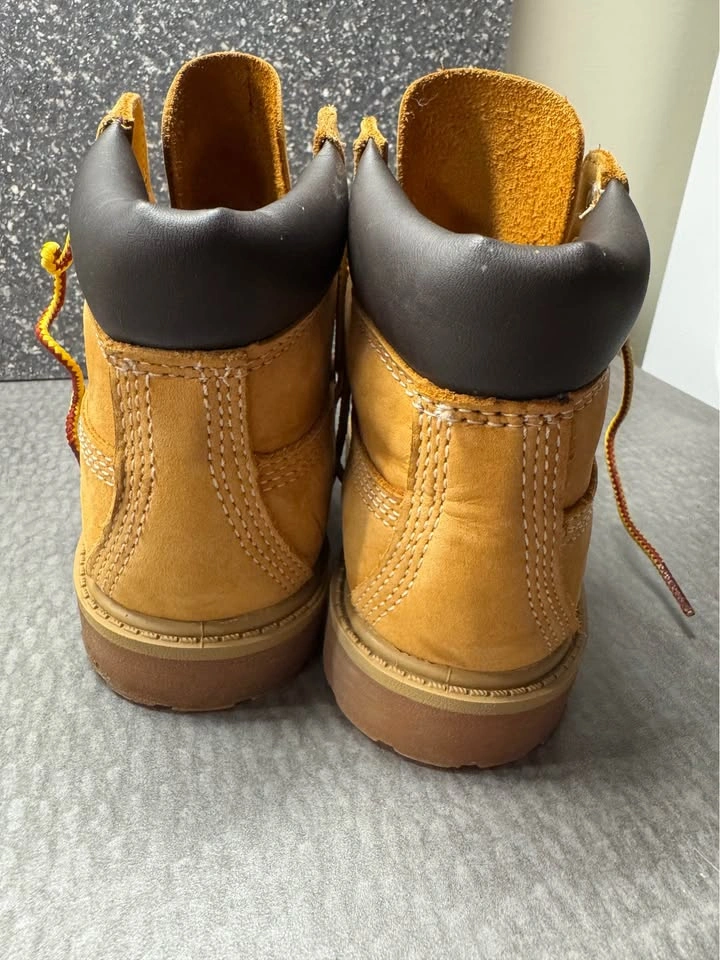 Toddler Timberland boots size 12 - photo 4